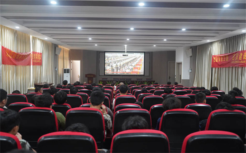 以觀(guān)禮明志：吉安市理工技工學(xué)校2025年9月3日閱兵觀(guān)禮全記錄